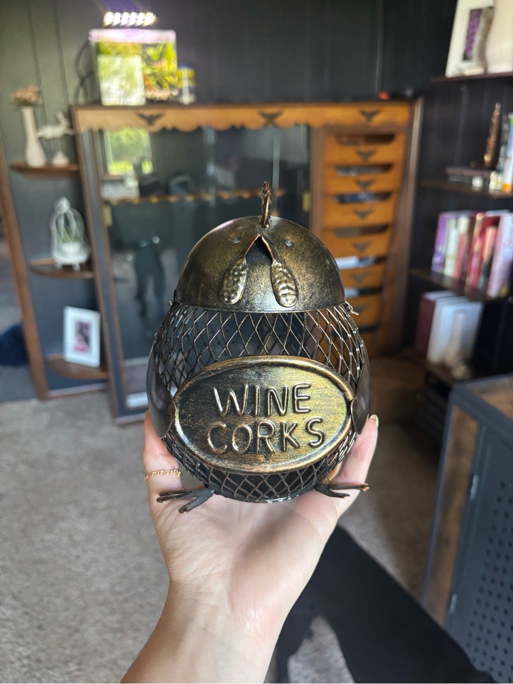 Vintage Bronze Tone 'Wine Corks' Mesh Holder